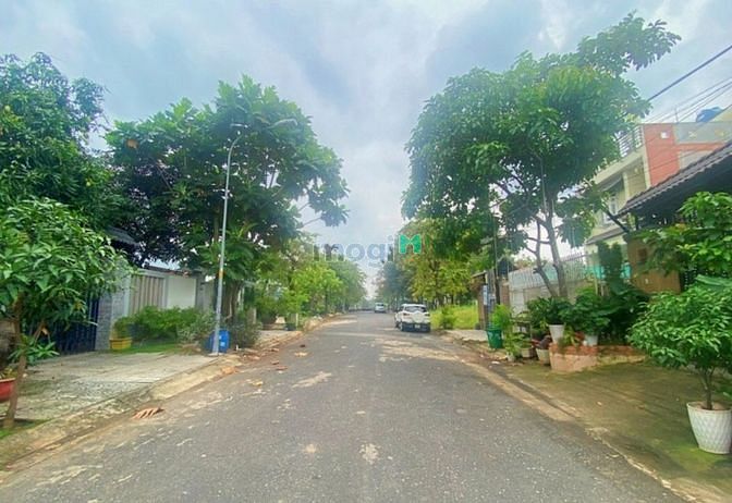 Hình ảnh Bán gấp Đất Trương Văn Hải,P. Tăng Nhơn PhúB, Q9, DT 80m2/2.2 tỷ, SHR