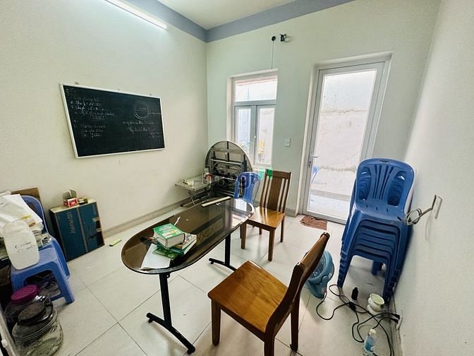 Hình ảnh Bán nhà 3 lầu Đình Phong Phú 130m2