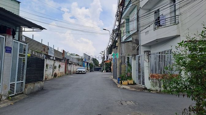 Hình ảnh Bán nhà 3 lầu Đình Phong Phú 130m2