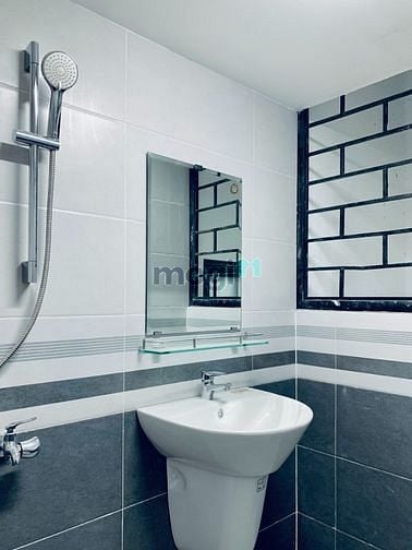 Hình ảnh Phòng Duplex có cửa sổ trên gác, Full nội thất - Bùi văn Ba Q7.
