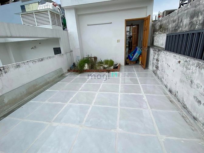 Hình ảnh Hẻm xe hơi ,gấp bán, tặng full nội thất