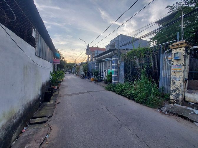 Hình ảnh Đất hiếm đường xe tải Phan Đạt Đức,p.Long Thạnh Mỹ, giá siêu tốt