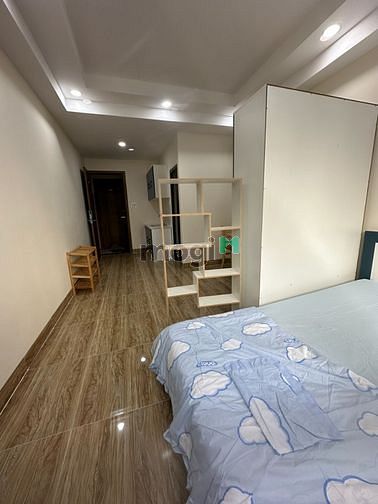 Hình ảnh Studio cửa sổ lớn, phòng rộng rãi
