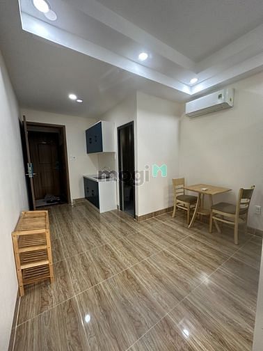 Hình ảnh Studio cửa sổ lớn, phòng rộng rãi