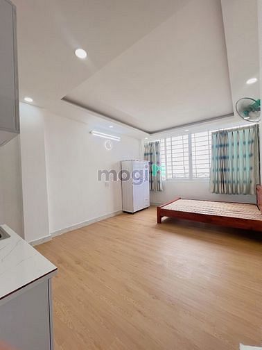 Hình ảnh Căn hôn ban công full nt rộng 30m2 ở Phạm Văn Bạch