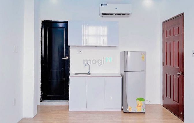 Hình ảnh Căn hôn ban công full nt rộng 30m2 ở Phạm Văn Bạch