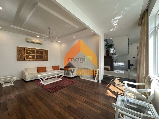 Hình ảnh ĐÚNG ĐỈNH nhà