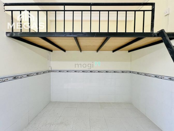 Hình ảnh CHDV Có Gác Full Nội Thất Có Bancol Ngay Công Viên Hoàng Văn Thụ