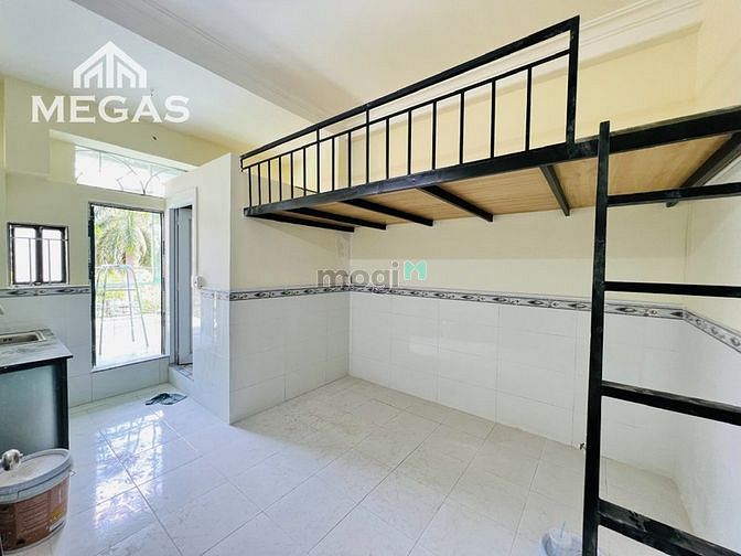 Hình ảnh CHDV Có Gác Full Nội Thất Có Bancol Ngay Công Viên Hoàng Văn Thụ