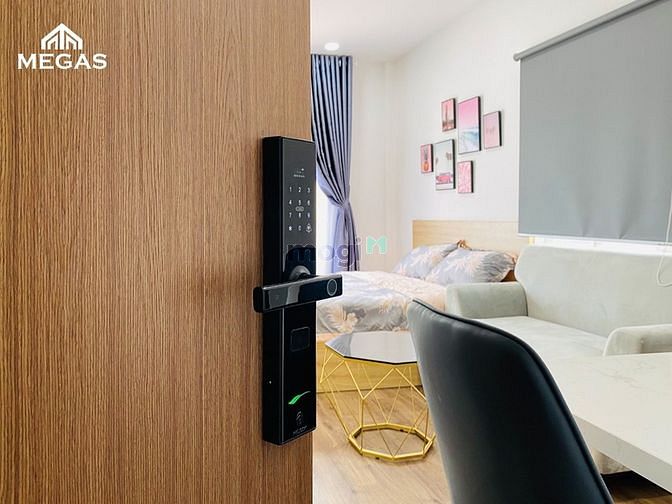 Hình ảnh Căn Hộ Cao Cấp , Sang Trọng , Có Bancol , Full Nội Thất Ngay Quận 1