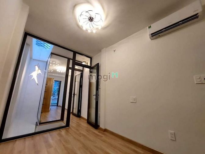 Hình ảnh Nhà Đẹp Tặng Hết Nội Thất Cao Cấp Nhập Khẩu