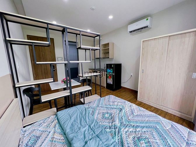 Hình ảnh Cho thuê CHDV full nội thất ban công khu Etown Cộng Hòa