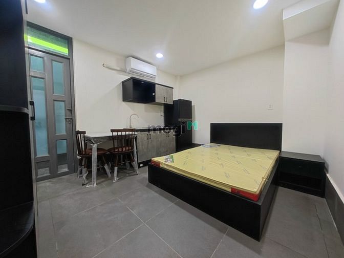 Hình ảnh Giảm Giá Sốc CHDV Có Giếng Trời, Full Nội Thất, Gần KCN Tân Bình