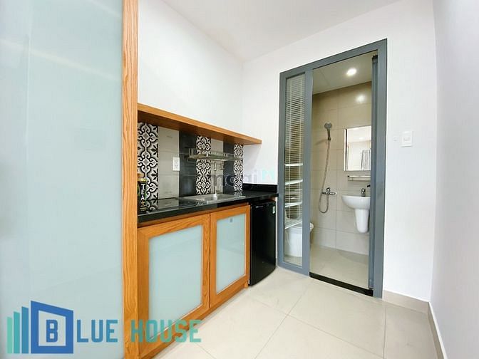 Hình ảnh Trống sẵn studio ban công full nội thất gần chợ Hoàng Hoa Thám