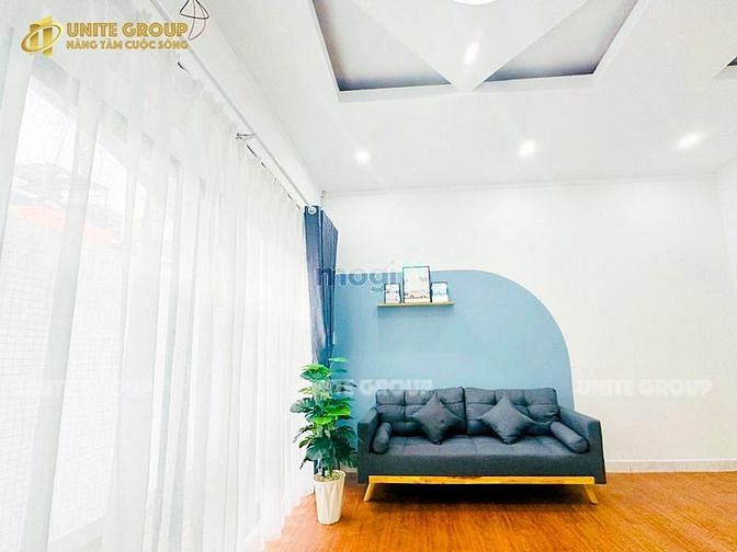 Hình ảnh Cho Thuê Nhà full nội thất cửa sổ lớn Lê Hồng Phong Quận 10