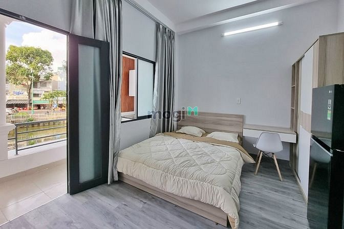 Hình ảnh CHDV Full nội thất bancol view Hoàng Sa - Tân Bình
