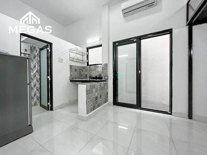 Hình ảnh CHDV Có Gác Full Nội Thất Ngay Đường Lê Trọng Tấn