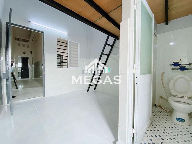 Hình ảnh CHDV Giá Rẻ 25m2 Ngay Chợ Hoàng Hoa Thám