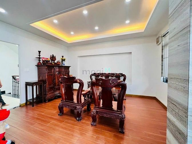 Hình ảnh Cần bán Biệt Thự Linh Chiểu, Thủ Đức, sát vách Vincom,116m2, giá rẻ