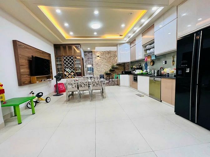 Hình ảnh Cần bán Biệt Thự Linh Chiểu, Thủ Đức, sát vách Vincom,116m2, giá rẻ