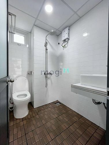 Hình ảnh Căn Hộ Full Nội Thất Ban Công Lớn Ngay Đường 3 Tháng 2