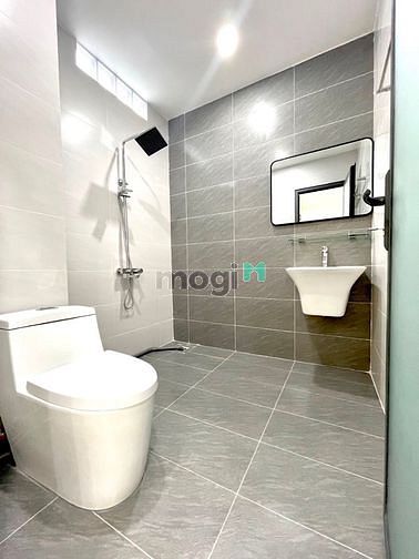 Hình ảnh Nhà mới 2PN cửa sổ đầy nắng full nội thất Tôn Đản Quận 4