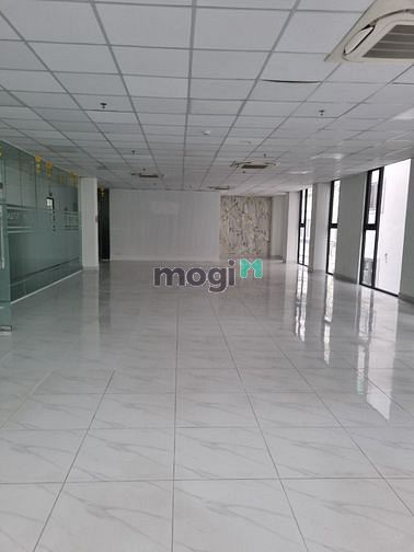 Hình ảnh Cho Thuê Sàn Văn Phòng 160m2 Đ.Cửu Long P.2 Tân Bình Ngay Sân Bay