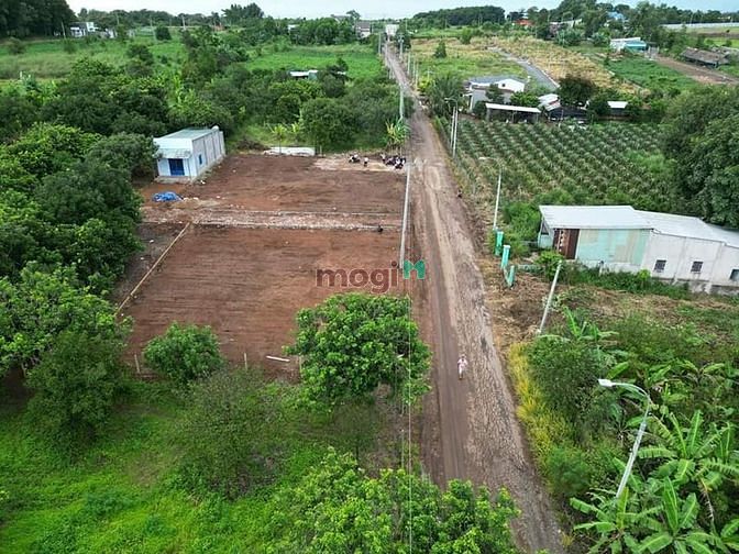 Hình ảnh Cắt Lỗ 60% (15x42)=620m2 Sổ Riêng, Thổ Cư, Ngay Thị Xã, GIá 190TR
