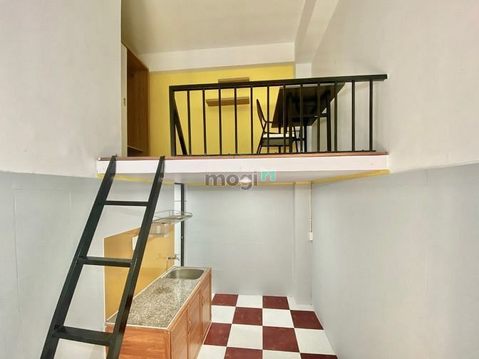 Hình ảnh CHDV Có Gác, Full Nội Thất, Diện Tích 25m2, Ngay Sân Bay