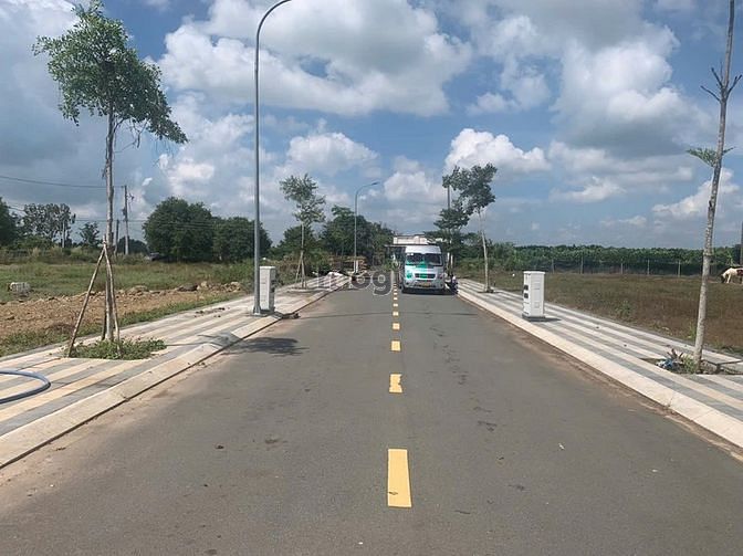 Hình ảnh Cần bán lô đất mặt tiền đường tỉnh lộ 52 đã có sổ hồng. Bán lỗ 950tr