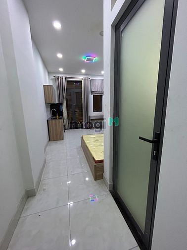 Hình ảnh Trống sẵn studio ban công full nội thất sau lưng Etown