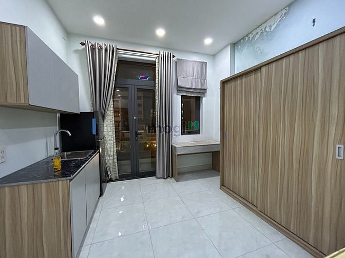 Hình ảnh Trống sẵn studio ban công full nội thất sau lưng Etown
