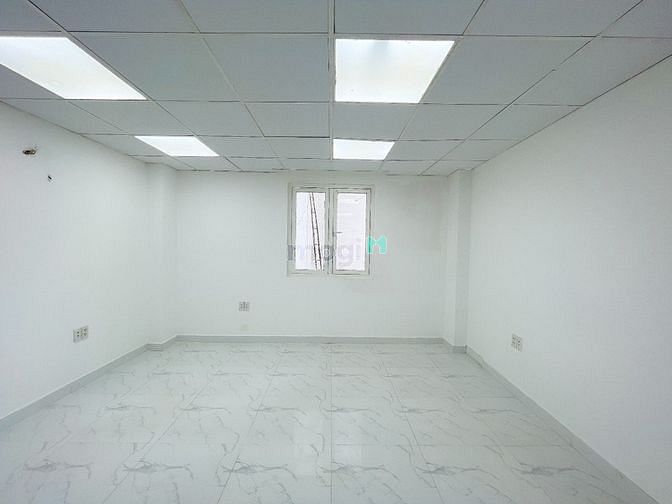 Hình ảnh Miễn phí 1.5 tháng tiền thuê , sàn văn phòng lầu 1 vị trí đẹp