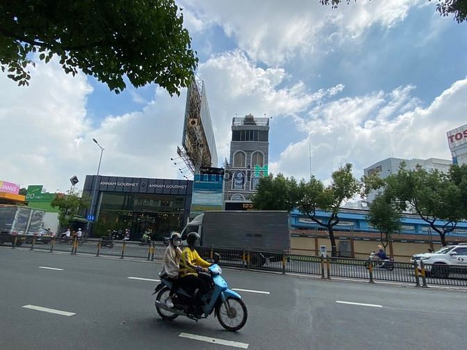 Hình ảnh Rẻ 25 tỷ! Bán MT Đ. Nguyễn Văn Trỗi Q. PN - 6.5*22m - 5 Tầng