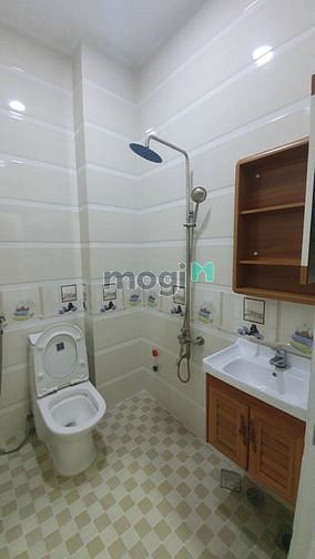 Hình ảnh Cho thuê nhà MT 3thang2 1Tr 3Lau Sân Thượng 3PN.4WC P.12, Quận 11