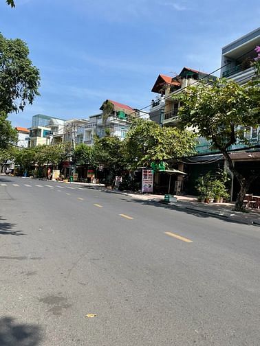 Hình ảnh BÁN GẤP lô đất cực đẹp 6m x 20m (120 m2), đường rộng12m Đặng Thùy Trâm