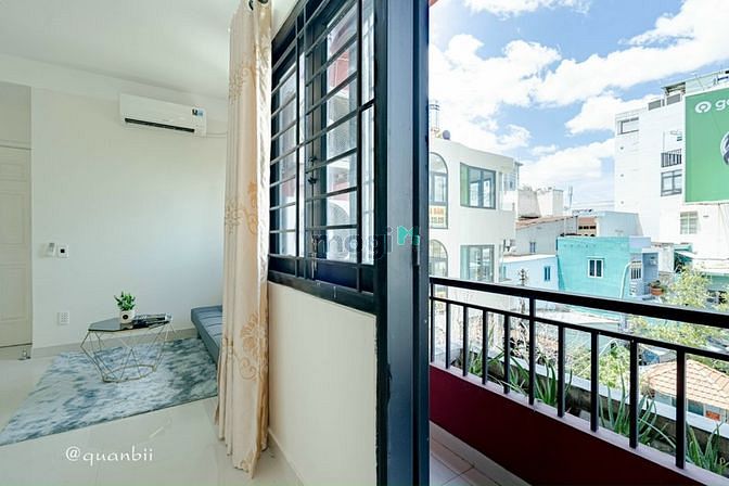 Hình ảnh Mb6623 nạp rút nhanh chóng mới 26 Nguyễn Văn Cừ cửa sổ lớn có bancon Quận 1