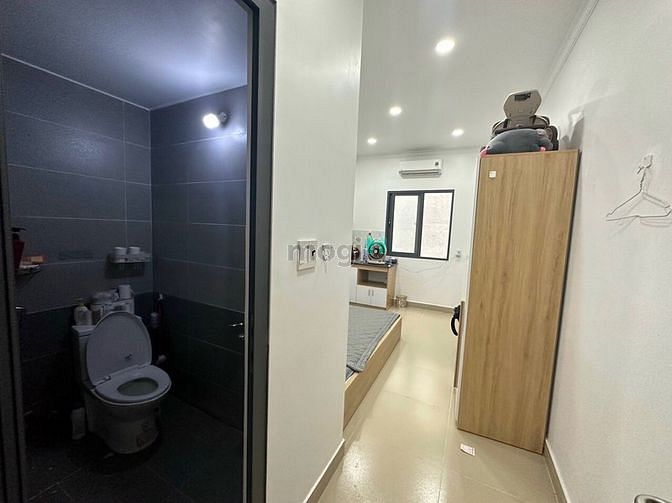 Hình ảnh Cho thuê Trang Chủ MB66.COM / Đăng Ký Tặng 66K full nội thất, cửa sổ lớn, ngay trung tâm thành phố