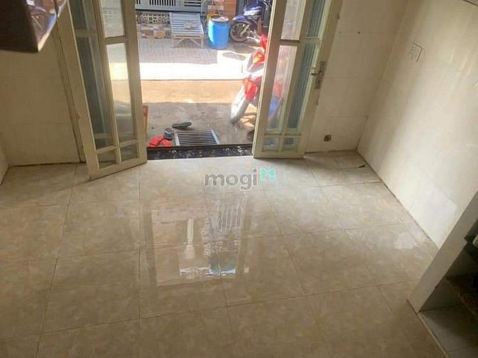 Hình ảnh Lê Trọng Tấn , Bình Tân, TP. HCM Đường trước nhà 7M có vỉa hè