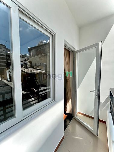 Hình ảnh 🏡 STUDIO ban công; cửa sổ; ngay chợ BẾN THÀNH ✈️