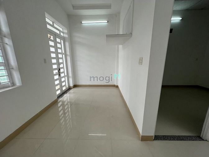 Hình ảnh Bán nhà 1 trệt 1 lầu đường Nguyễn Văn Hoa P.Thống Nhất. SHR Giá 4,8 tỷ
