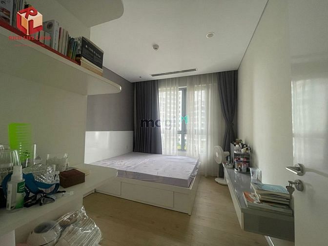 Hình ảnh Diamond Island - full nội thất, cao tầng view hồ bơi, nội khu chỉ 26TR