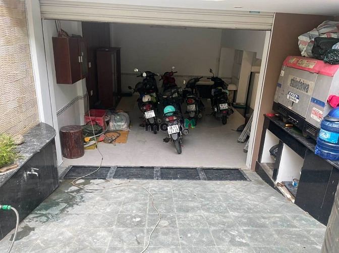Hình ảnh Cho thuê biệt thự Lý Chính Thắng, P9, Q3 khúc 2 chiều gần Dân Chủ
