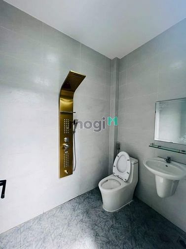 Hình ảnh Hẻm xe hơi Huỳnh Văn Nghệ Tân Bình SHR giá chỉ 1 Tỷ 930