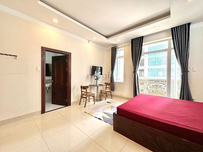 Hình ảnh Căn Hộ Ban Công Sát Vạn Hạnh Mall Đối Diện Đường 3/2 Rộng 30M2