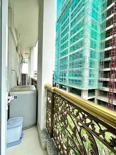 Hình ảnh Căn Hộ Ban Công Sát Vạn Hạnh Mall Đối Diện Đường 3/2 Rộng 30M2