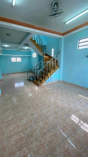 Hình ảnh Nhà 5 Tấm Đường Xe Tải Sát Mặt Tiền