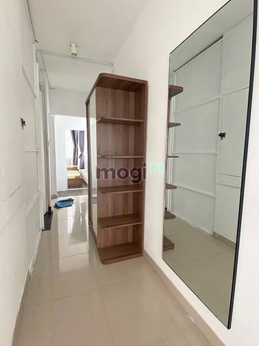 Hình ảnh Cho thuê penhouse 2PN ban công Điện Biên Phủ Q3