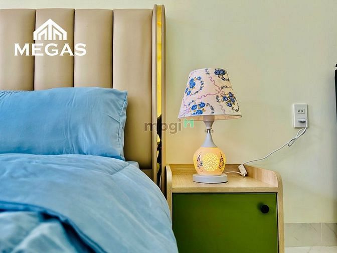 Hình ảnh Cho Thuê Căn Hộ Ban Công Cao Cấp Ngay Phan Văn Trị
