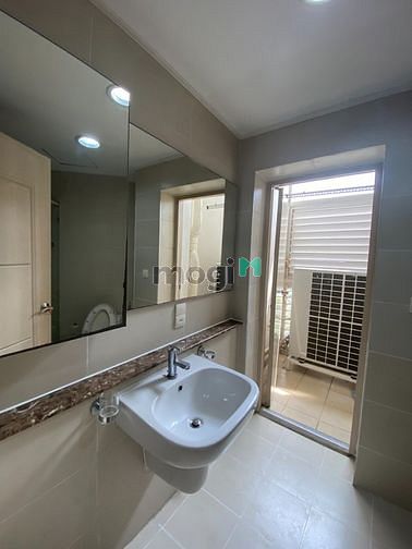 Hình ảnh Tìm khách cho c/hộ Imperia An Phú - nội thất mới, 3PN, tầng cao, 135m2